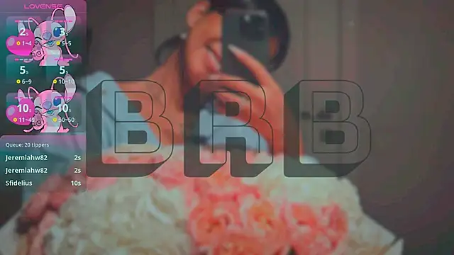 Snapshot of Mia_Tin chatting on 02.01.25 Mia Tin online show from 02.01.25