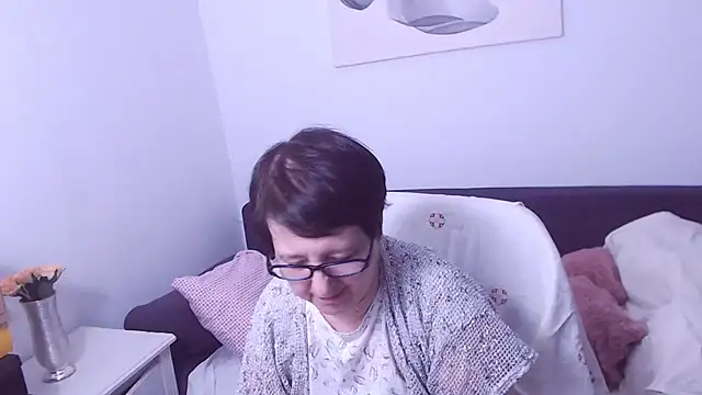 ChristaRose online show from 04.10.26