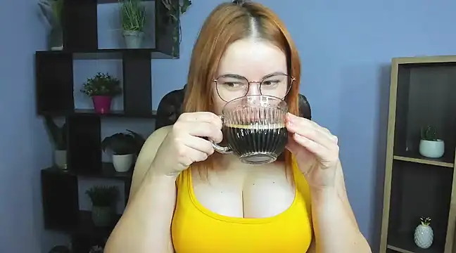 LAYLAxSTAR online show from 02.23.25