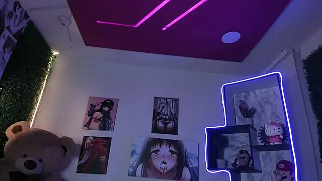  liathompsom09 online show from 02.02.26