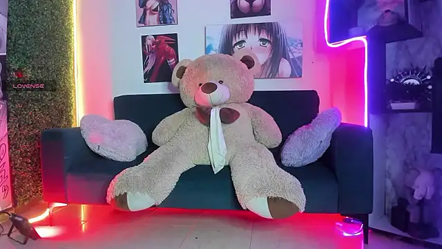  liathompsom09 online show from 03.03.26