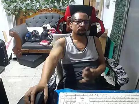 Snapshot of alexam_gal@xh chatting on 12.09.24 alexam galxh online show from 12.09.24