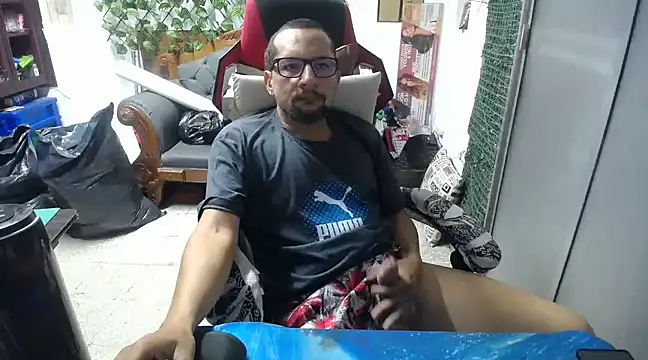 Snapshot of alexam_gal@xh chatting on 02.17.25 alexam galxh online show from 02.17.25