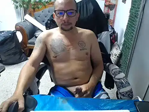 Snapshot of alexam_gal@xh chatting on 03.03.25 alexam galxh online show from 03.03.25