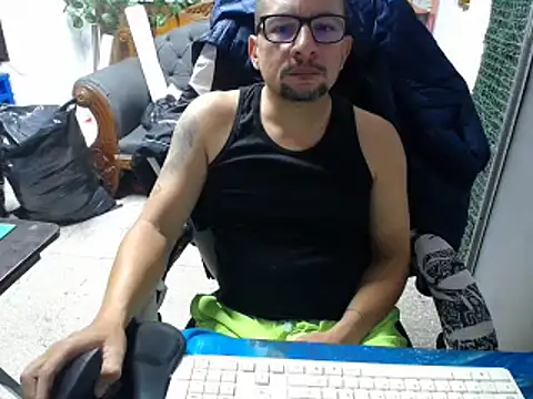 Snapshot of alexam_gal@xh chatting on 03.05.25 alexam galxh online show from 03.05.25