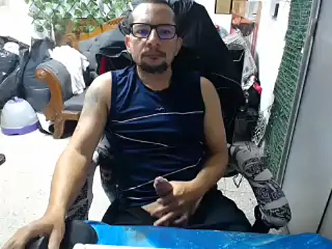 Snapshot of alexam_gal@xh chatting on 03.20.25 alexam galxh online show from 03.20.25