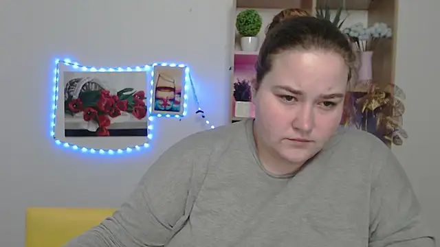 Snapshot of XX_Daniella_XX chatting on 01.15.25 XX Daniella XX online show from 01.15.25