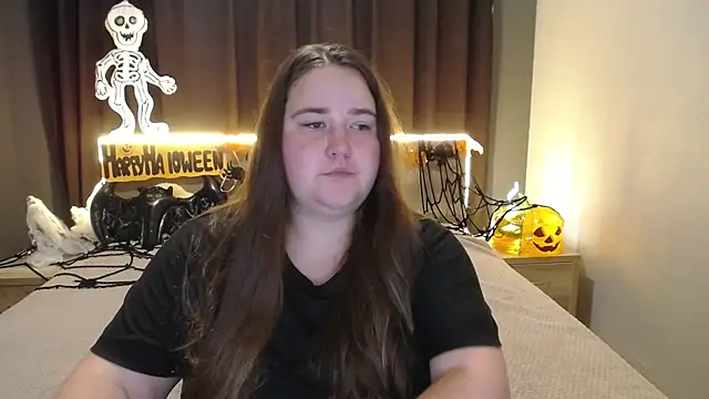 Snapshot of XX_Daniella_XX chatting on 10.25.25 XX Daniella XX online show from 10.25.25