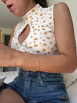 Snapshot of DulceMya6 chatting on 03.25.26 DulceMya6 online show from 03.25.26