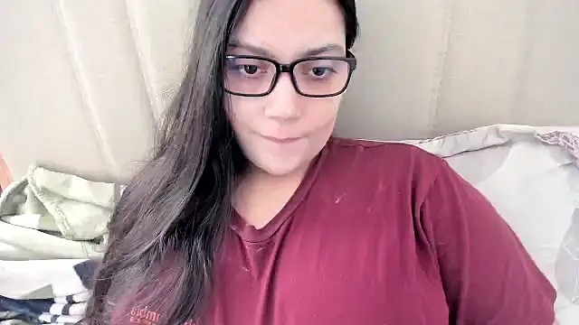 Snapshot of roniewester chatting on 01.16.26 roniewester online show from 01.16.26