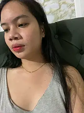 Snapshot of Hebefemme chatting on 02.26.25 Hebefemme online show from 02.26.25