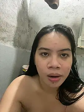 Snapshot of Hebefemme chatting on 03.15.25 Hebefemme online show from 03.15.25