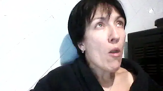 SunnyAmorre online show from 09.18.25