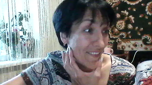 Snapshot of SunnyAmorre chatting on 06.17.26 SunnyAmorre online show from 06.17.26