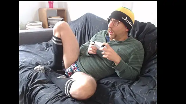 whiskyjane69 online show from 10.14.25