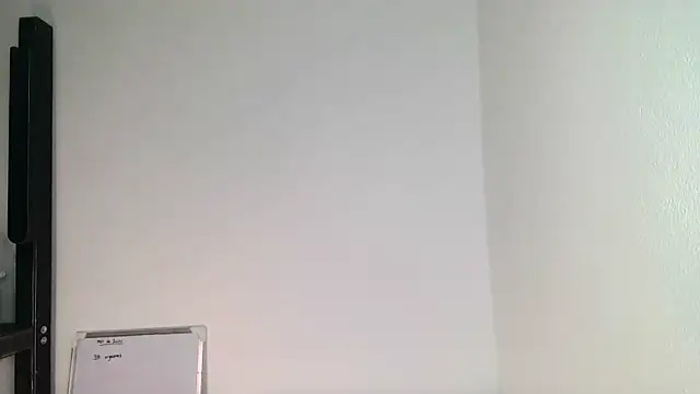Snapshot of Mme-Evangelyne chatting on 06.11.26 Mme-Evangelyne online show from 06.11.26