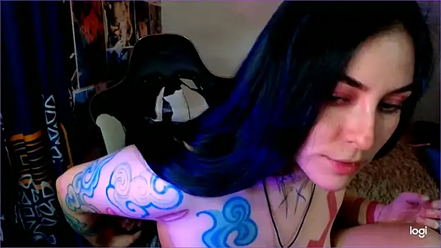 Snapshot of JINX_26 chatting on 12.15.24 JINX 26 online show from 12.15.24