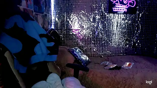 Snapshot of JINX_26 chatting on 10.10.25 JINX 26 online show from 10.10.25