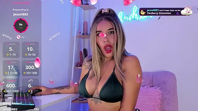 Snapshot of andrea_lopezz_ chatting on 03.06.25 andrea lopezz online show from 03.06.25