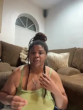 HEARTBREAKBRE online show from 04.24.26