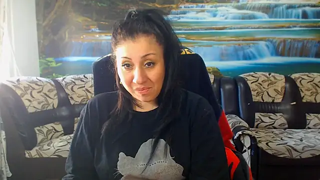 Snapshot of MoistMady chatting on 03.10.26 MoistMady online show from 03.10.26