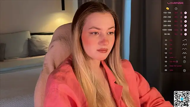 elinanortas online show from 11.24.25