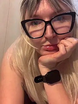 Snapshot of vanda26hot chatting on 03.07.26 vanda26hot online show from 03.07.26