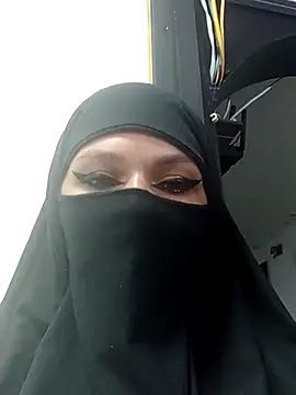 evelyn  salah online show from 01.06.26