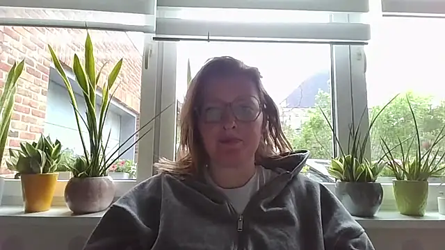 LiquidLeonie online show from 05.05.26