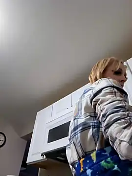 Snapshot of AmethystFoxx chatting on 01.29.25 AmethystFoxx online show from 01.29.25