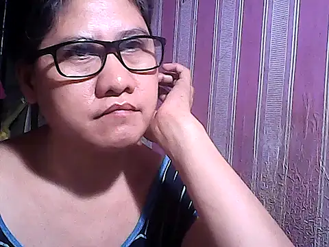 sweetsosie18 online show from 11.14.25