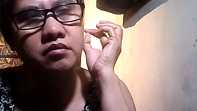 sweetsosie18 online show from 12.18.25