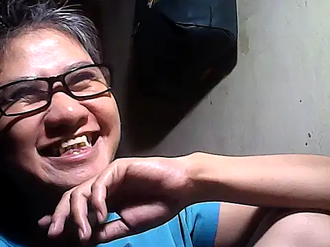 sweetsosie18 online show from 12.19.25