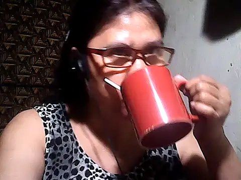 Snapshot of sweetsosie18 chatting on 02.04.26 sweetsosie18 online show from 02.04.26