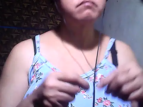 Snapshot of sweetsosie18 chatting on 02.14.26 sweetsosie18 online show from 02.14.26