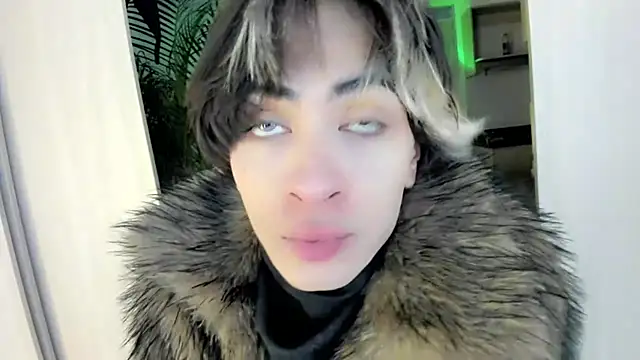 Snapshot of Sweet_Jack1 chatting on 11.06.25 Sweet Jack1 online show from 11.06.25