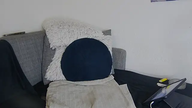 Snapshot of AlishyaJoi chatting on 10.13.25 AlishyaJoi online show from 10.13.25