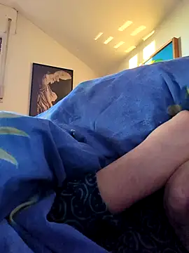 makau1 online show from 12.25.24