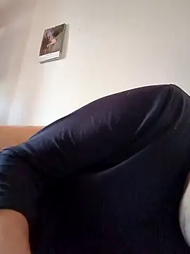 makau1 online show from 02.15.25