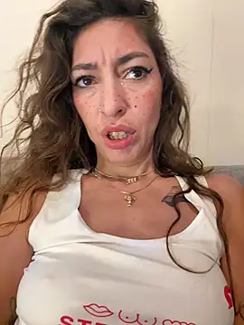 amanilouve online show from 11.17.25