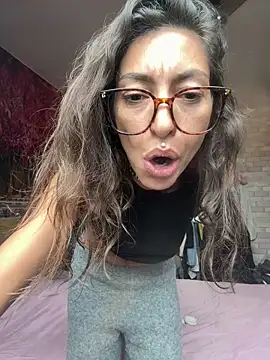 amanilouve online show from 03.12.26