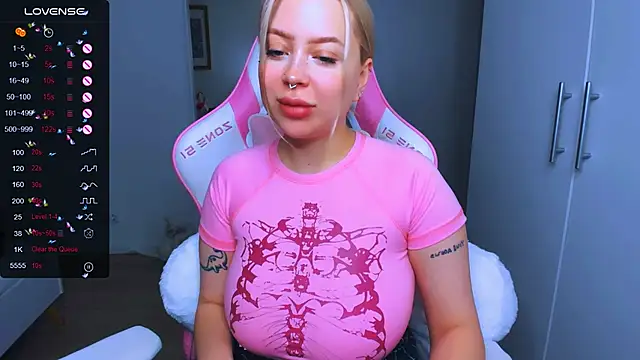 MonaLauu online show from 12.20.24