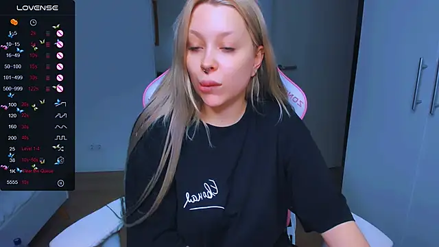 MonaLauu online show from 01.15.25