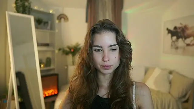 Snapshot of Abella_Danger_X chatting on 10.15.25 Abella Danger X online show from 10.15.25