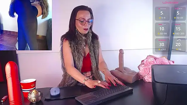 Miss ellien online show from 09.17.25