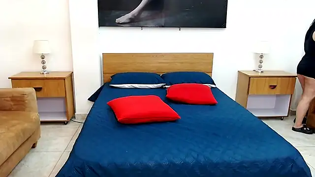 MaloryAndLuna online show from 10.02.25