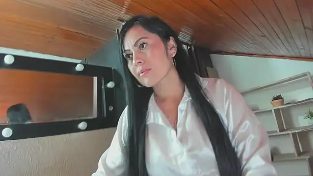 Snapshot of Tania_mature chatting on 01.28.25 Tania mature online show from 01.28.25