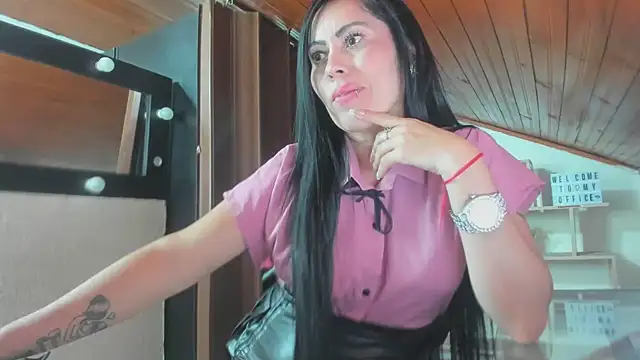 Snapshot of Tania_mature chatting on 01.30.25 Tania mature online show from 01.30.25