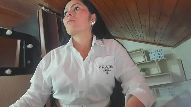 Snapshot of Tania_mature chatting on 01.31.25 Tania mature online show from 01.31.25