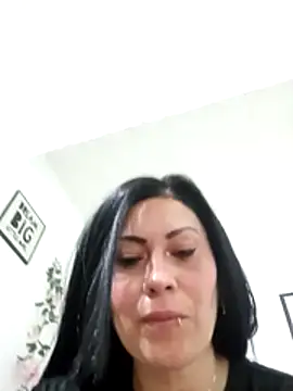 Snapshot of Tania_mature chatting on 04.30.26 Tania mature online show from 04.30.26